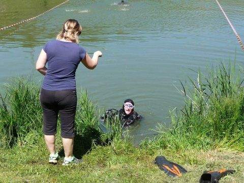 Plongeur au lac de Morêtel-de-Mailles